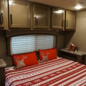 Master Queen bed